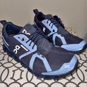 On Running Blue Athletic Shoes with Breathable Mesh